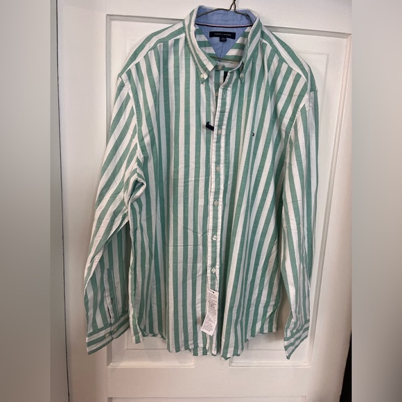Tommy Hilfiger Other - NWT Tommy Hilfiger striped button down oxford shirt
